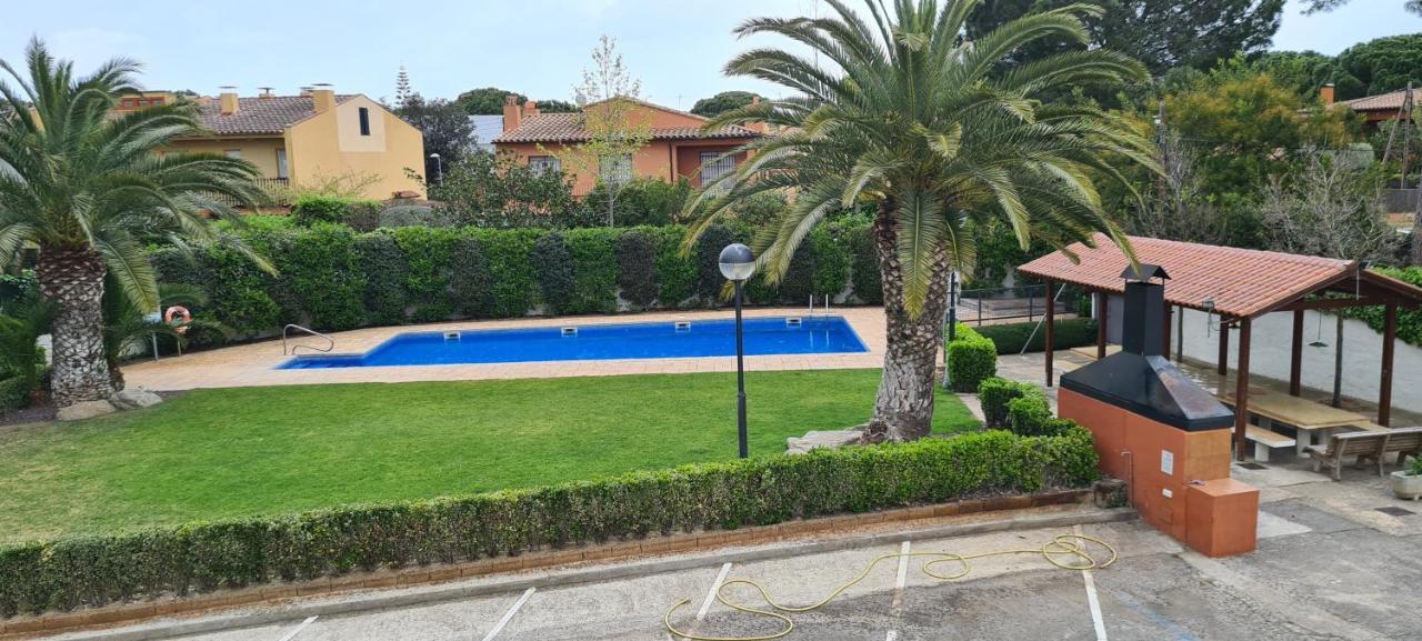 Calella Apartment *